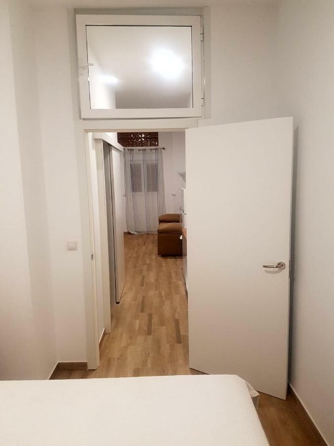 Apartments Naty Beach Malaga Bagian luar foto