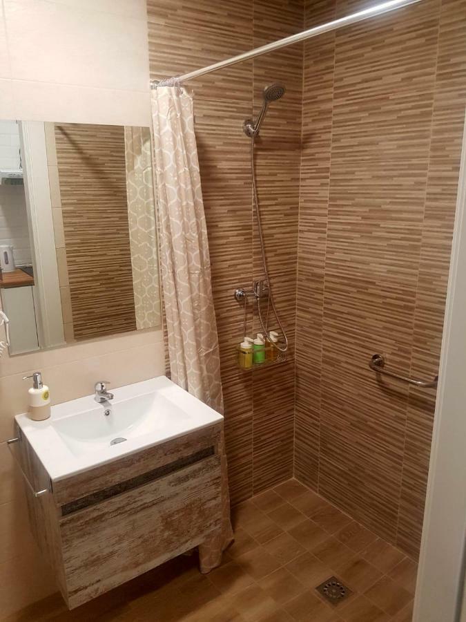 Apartments Naty Beach Malaga Bagian luar foto