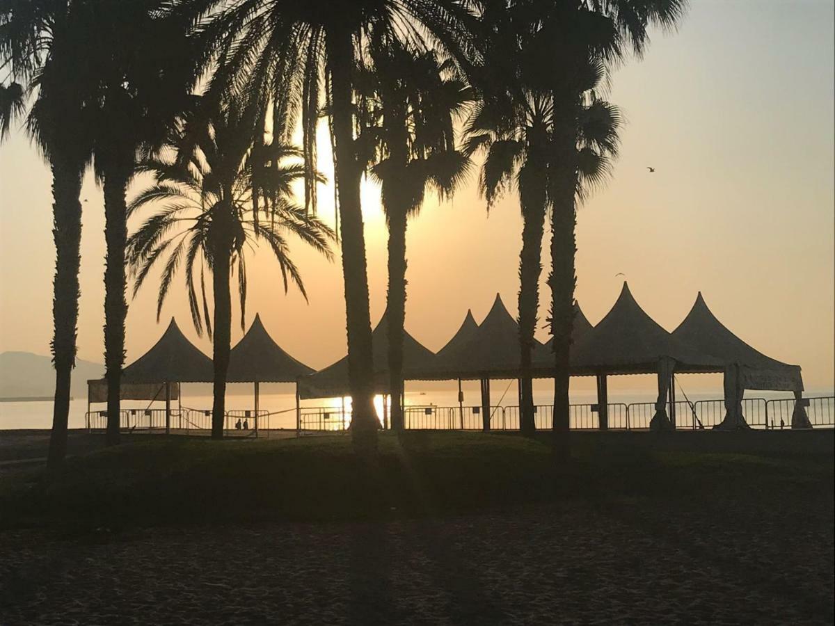 Apartments Naty Beach Malaga Bagian luar foto